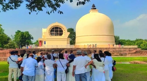 1784534041-dambadiva-pilgrimage image